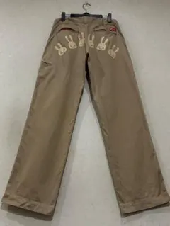 【週末値下げ】CUNE キューン 4連ウサギ カーゴパンツ 週末値下げ】CUNE キューン 4連ウサギ カーゴパンツ