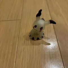 ポケモン　ミミッキュ フィギュア 約6cm