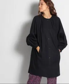 niko and…　ニコアンド ノウフギャザーチュニックブラウス