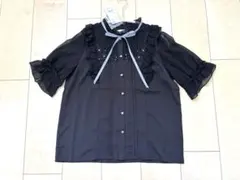 最終値下げ　新品未使用タグ付　アクシーズファム　肩フリルブラウス　クロ　Mサイズ