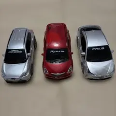 トヨタ ミニカー 3台 プルバックカー カローラクロス ラクティス プリウス