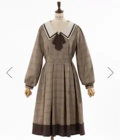 axesfemme ブローチ付セーラーワンピース