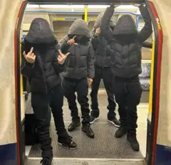 syna ダウンジャケット