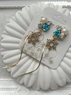 雪の結晶♡ビジューピアス♡イヤリング