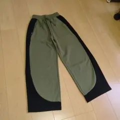 オリーブ・ブラック サイドパネル ジョガーパンツ