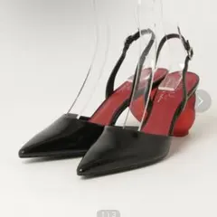 CHARLES & KEITH ハートパンプス 23.5cmのサムネイル