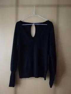 LUXE カシミヤセーター長袖　深 Vネック