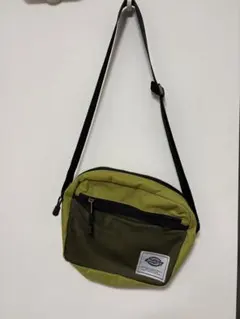 Item thumbnail for item c2fb8aad-f536-4d51-b8fe-4af145393d0d