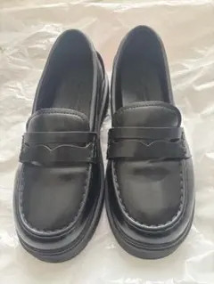 黒ローファー　靴　学生