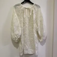 しまむら　レディース　tal.by yumi. ブラウス　花柄　アイボリー