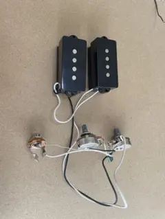 squier precisionbass ピックアップ　PU assy セットのサムネイル