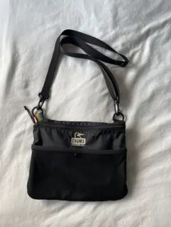 CHUMS ブラック サコッシュ