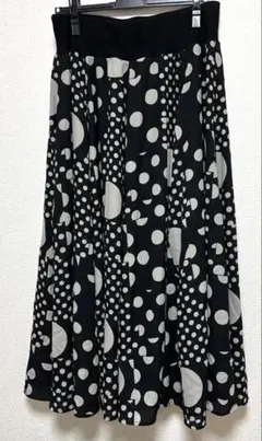 〇250961 スタイルラヴィ フレアスカート 黒と白のドット柄