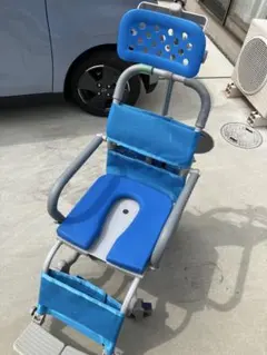 【美品】 (株)ウチエ、シャワーキャリーラクU型シート　入浴車椅子 ウチエ シャワーラク四輪自在V シャワーキャリー・入浴用車椅子 | 介護