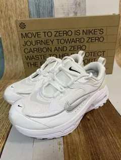NIKE W AIR MAX BLISS トリプル白　24cm