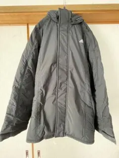 adidas フード付きジャケット
