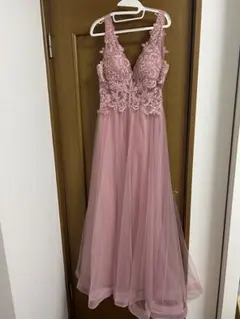 刺繍入りピンクチュールロングドレス
