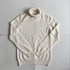 [良品]ユニクロ カシミヤ100% タートルネックニット オフホワイト サイズM