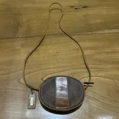 激レア　ヴィンテージ　ショルダーバッグ　古着　カジュアル　イタリア製　皮　革