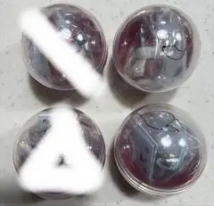 カプセルも未開封 リルリンリン　カプセルトイ 赤、茶