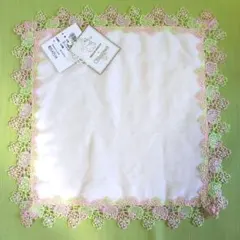 新品✨近沢レース　ハローキティコラボ タオルハンカチ 桜 レース キティちゃん