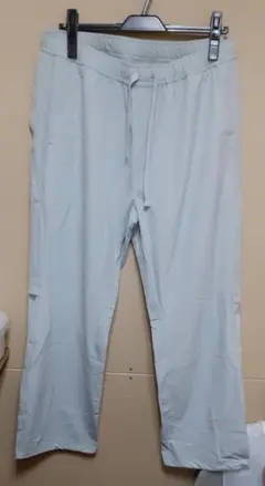 【値下げ】ライトグレー 通気性パンツ 　SY132