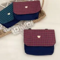 《ファミリア好きな方に》移動ポケット　赤チェック　移動ポシェット