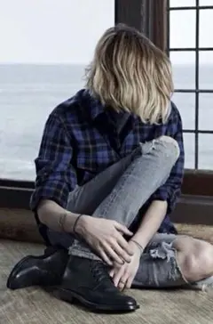 サンローラン　ライトブルーダメージデニム　希少フルレングスのサムネイル