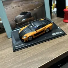 素人改造　トミカ　ワイスピ　ハン仕様2台&amp;難ありM2ダイキャスト四柱リフト 素人改造 トミカ ワイスピ ハン仕様2台セット&難ありM2ダイ