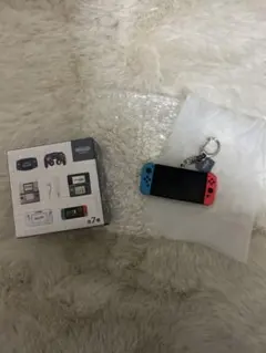 Nintendo Switch キーホルダー 赤/青 ニンテンドーミュージアム