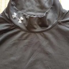 UNDER ARMOR トレーニングTシャツ