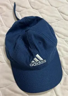 アディダス　紺ネイビーキャップ　頭囲57-60㎝　フリーサイズ　美品