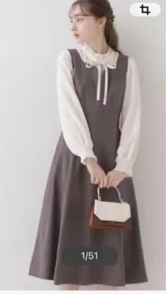 クチュールブローチ　ハートネックが可愛いフィット＆フレアー型のジャンスカ