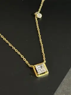 ネックレス　　スクエアカット石　　　新品未使用品