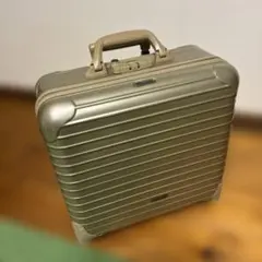 2026年最新】rimowa salsa sportの人気アイテム - メルカリ