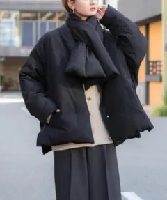 SENSE OF PLACE マフラー付シームレスダウン ブラック S