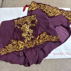 MARUKO リュミエス ショートガードル M ボヘミアレッド 限定色のサムネイル