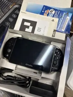 SONY PSVITA PCH-2000 ZA16 カーキ/ブラック ヴィータ