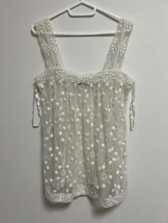 BCBGMAXAZRIA ドット刺繍キャミソール XSのサムネイル