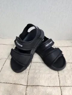 뉴발란스 샌들 블랙
