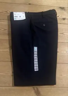 ユニクロ　感動パンツ　スラックス　ネイビー　ウエスト79