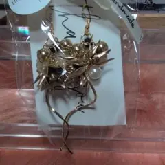 【新品未使用】ハンドメイド ゴールド フラワーピアス