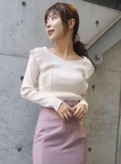 マーキュリーデュオ　ロングスリーブ　ラッフルコンパクトリブニット