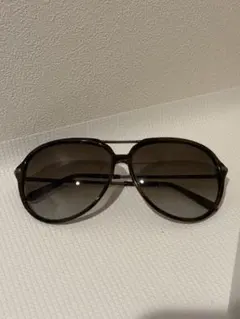 ジバンシーサングラスのサムネイル