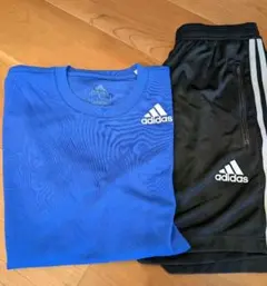 adidas 青 Tシャツ & 黒 ショーツ セット メンズ　Mサイズ
