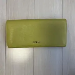 FURLA イエロー 二つ折り財布