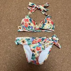 【最終値下げ！！】花柄 セパレート水着
