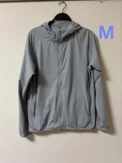 ユニクロ パーカー