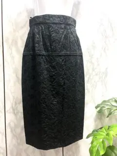 ニナリッチ　コットンレース　黒タイトロングスカートのサムネイル