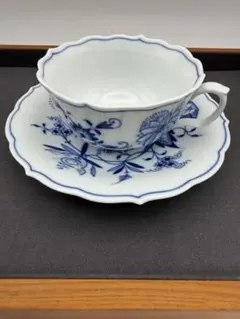 【新品未使用】Meissen マイセン ブルーオニオン プレート　取っ手付き MEISSEN（マイセン） マイセン ブルーオニオン リーフプレート 19cm